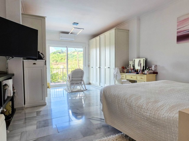 5 Bedrooms Villa in La Duquesa
