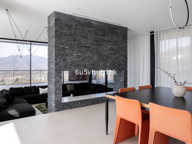 Villa con 4 Dormitorios  en Valtocado