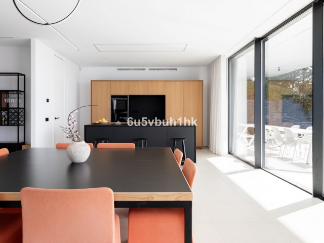 4 Makuuhuoneen Huvila Valtocado