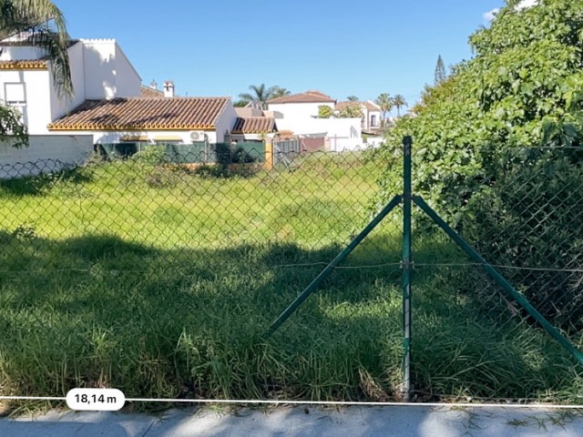  Grundstück in Marbella