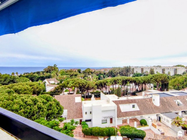 2 Bedrooms Apartment in Puerto Banús