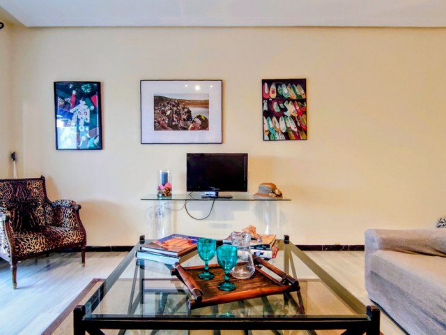 2 Bedrooms Apartment in Puerto Banús