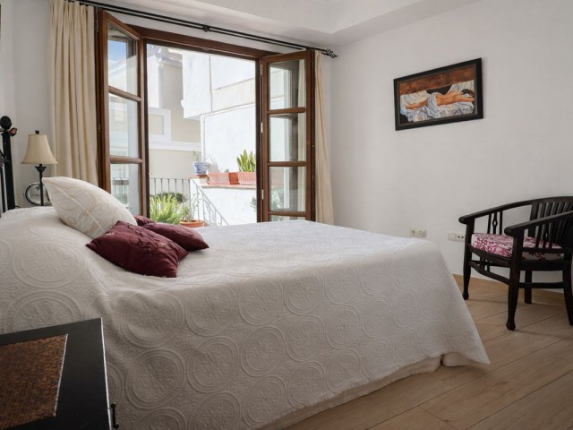 Maison mitoyenne avec 3 Chambres  à La Heredia