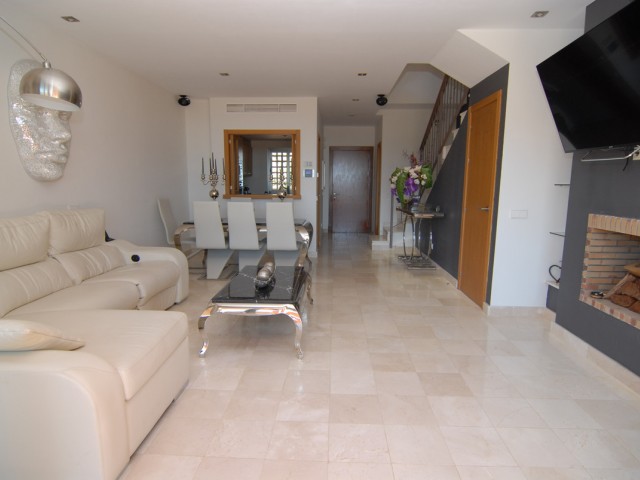 3 Bedrooms Townhouse in Riviera del Sol