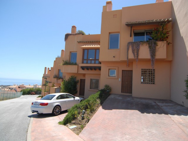 3 Bedrooms Townhouse in Riviera del Sol