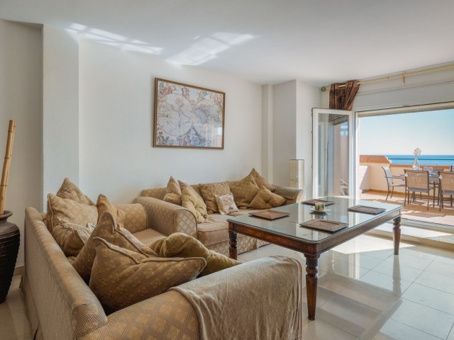 4 Bedrooms Townhouse in Estepona