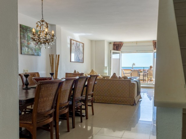 4 Bedrooms Townhouse in Estepona