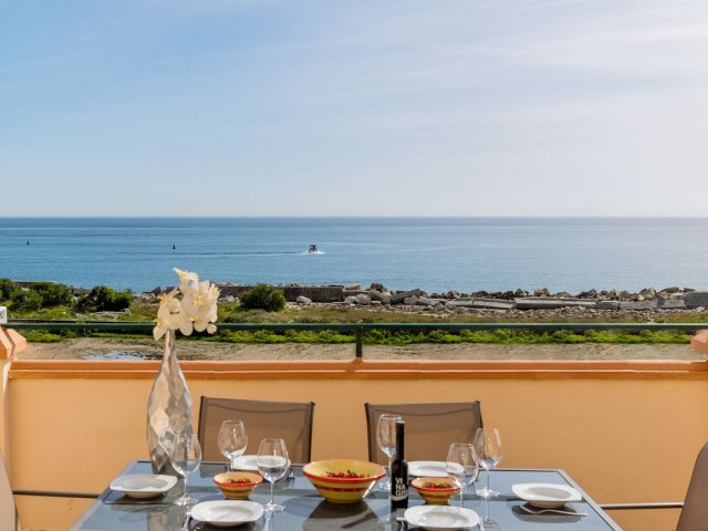 4 Bedrooms Townhouse in Estepona