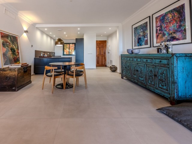 Apartamento con 3 Dormitorios  en Monte Halcones