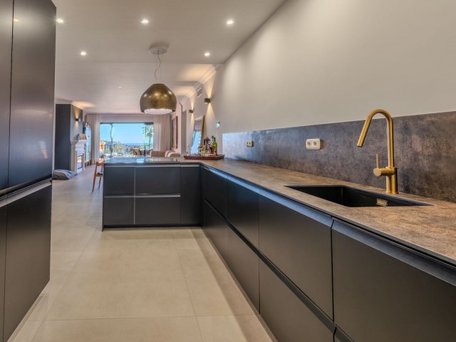 Apartamento con 3 Dormitorios  en Monte Halcones