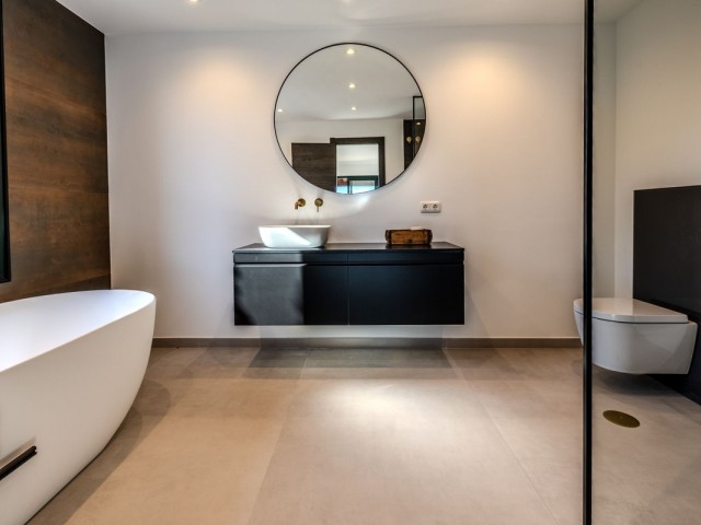 Apartamento con 3 Dormitorios  en Monte Halcones