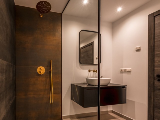 Apartamento con 3 Dormitorios  en Monte Halcones