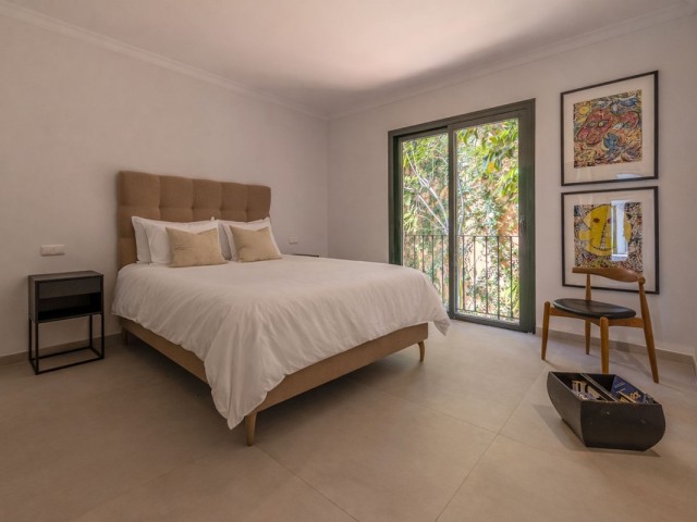 Apartamento con 3 Dormitorios  en Monte Halcones