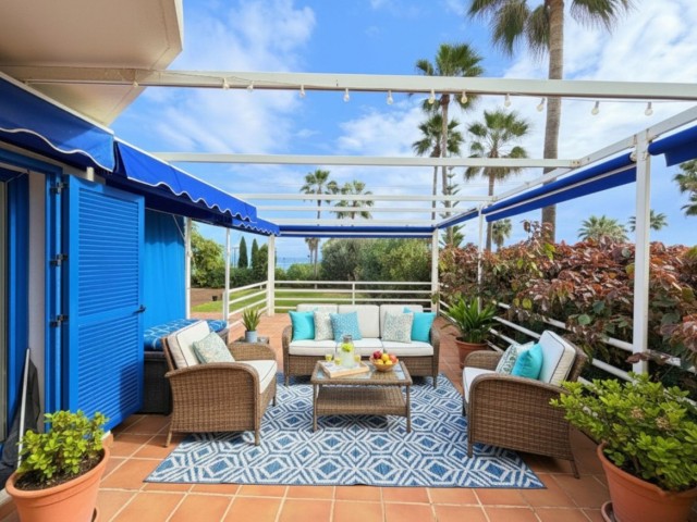 Appartement avec 3 Chambres  à San Luis de Sabinillas