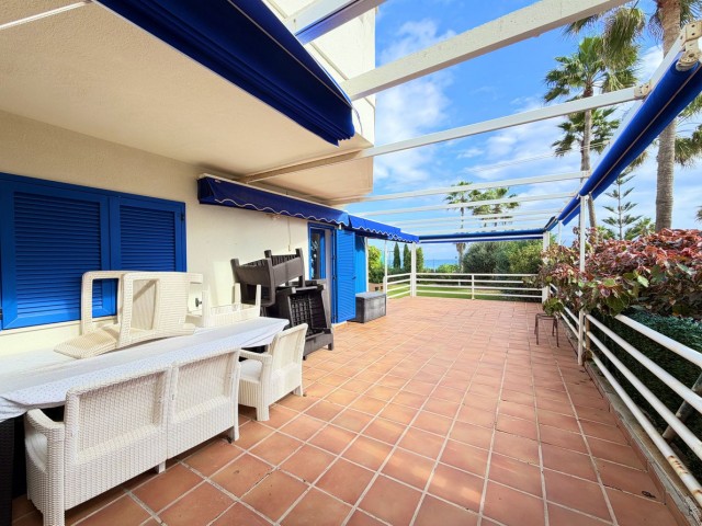 Appartement avec 3 Chambres  à San Luis de Sabinillas