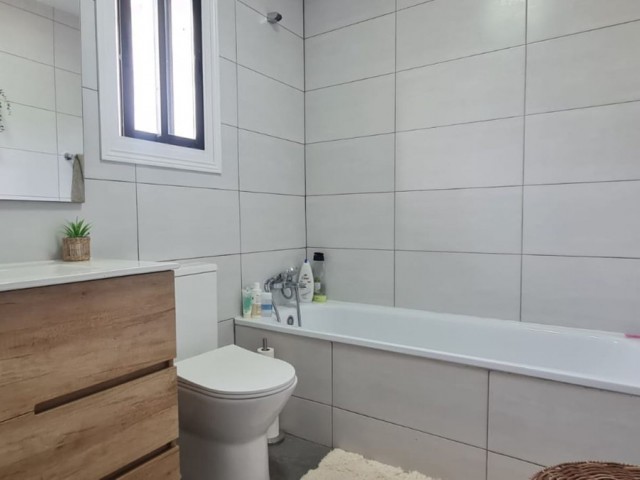 Ático con 2 Dormitorios  en Mijas