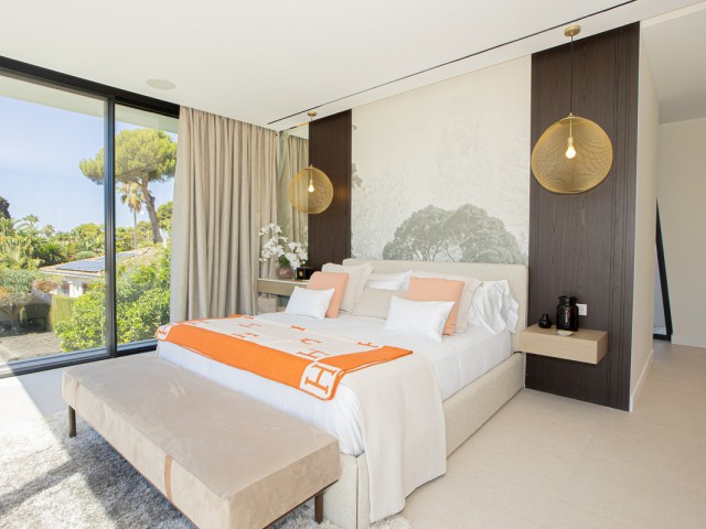 6 Soveroms Villa i Los Monteros