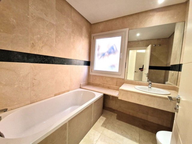 2 Bedrooms Apartment in Marbella