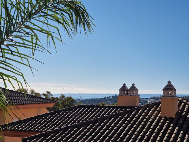 2 Bedrooms Apartment in Marbella