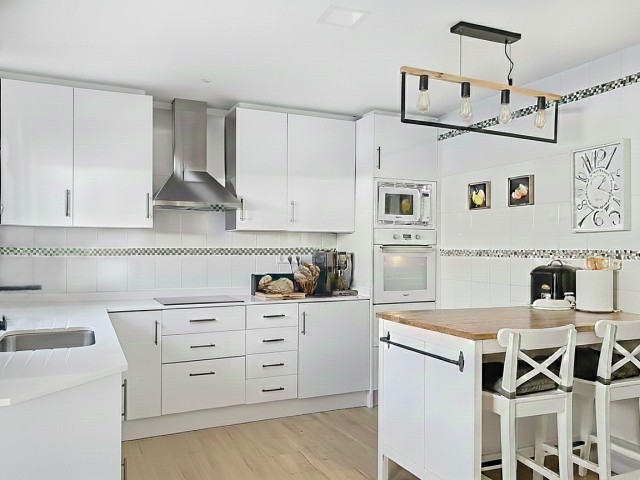 2 Bedrooms Townhouse in Estepona