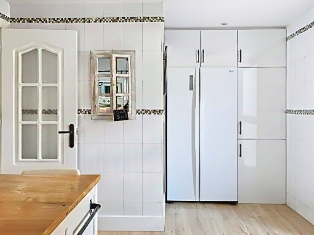 2 Bedrooms Townhouse in Estepona