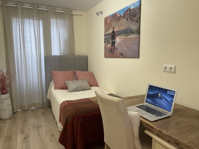 Apartamento con 3 Dormitorios  en Los Arqueros