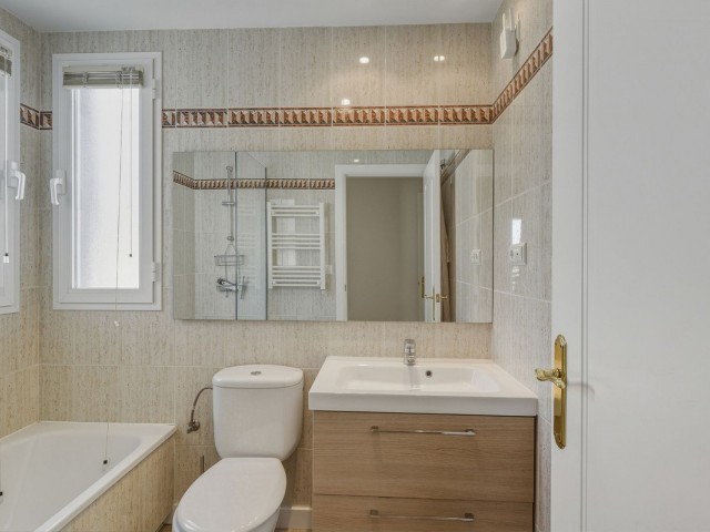 Apartamento con 3 Dormitorios  en Los Arqueros