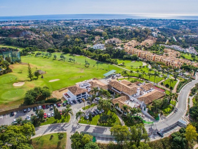 Apartamento con 3 Dormitorios  en Los Arqueros