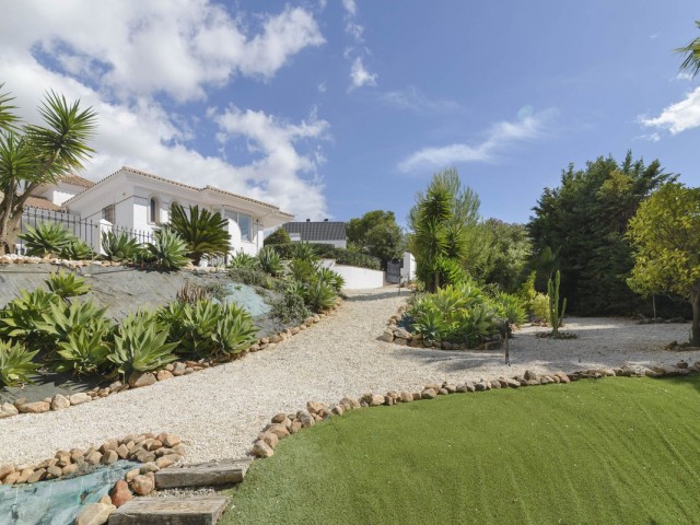 4 Bedrooms Villa in Mijas
