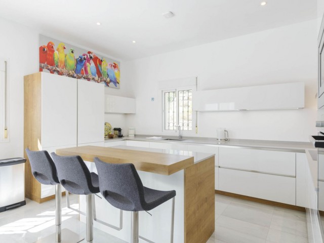 4 Bedrooms Villa in Mijas