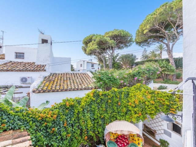 2 Slaapkamer Rijtjeshuis in Casares Playa