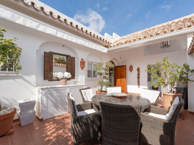 3 Bedrooms Townhouse in Nueva Andalucía