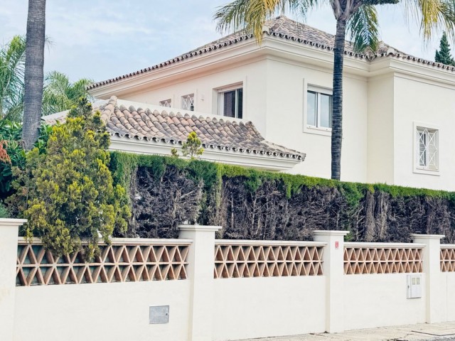 Villa, Guadalmina Alta