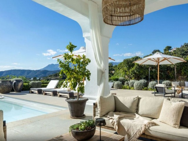 7 Bedrooms Villa in Benahavís
