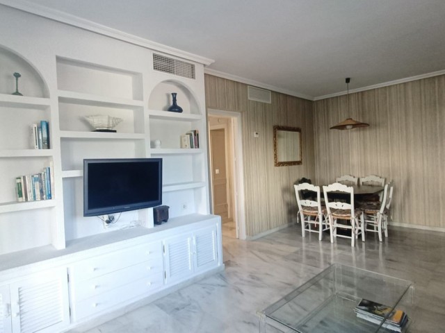 Huoneisto, Puerto Banús, R5256337