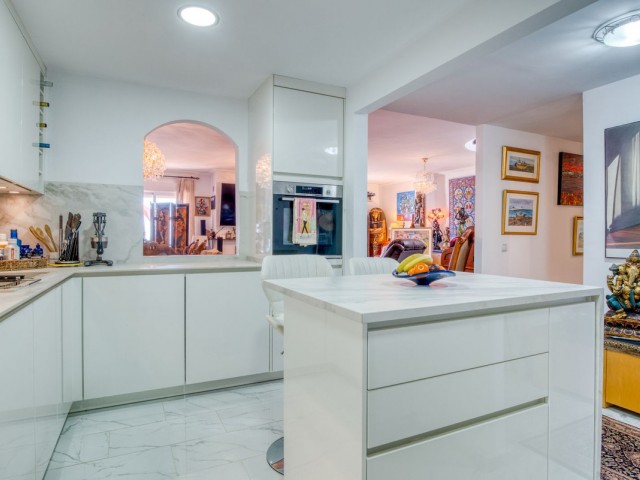 Huoneisto, La Duquesa, R5256343