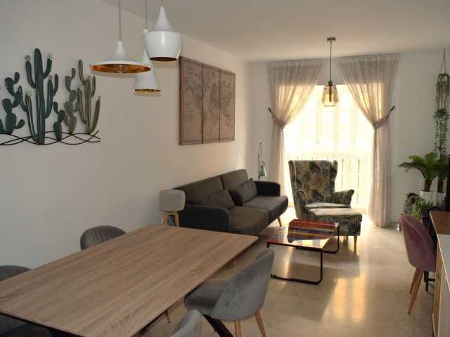 Apartamento con 2 Dormitorios  en Málaga Centro