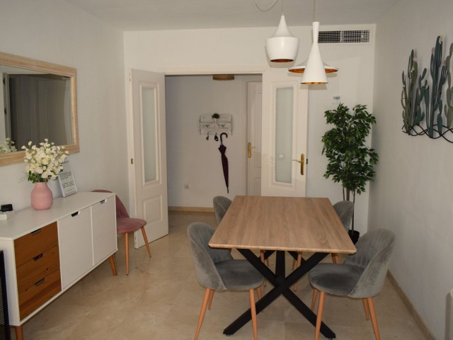 Apartamento con 2 Dormitorios  en Málaga Centro