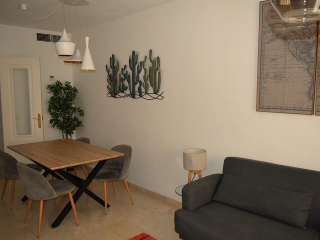Apartamento con 2 Dormitorios  en Málaga Centro