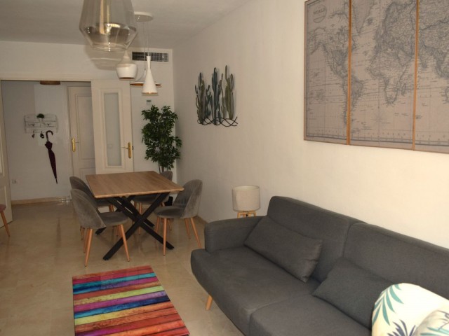 Apartamento con 2 Dormitorios  en Málaga Centro