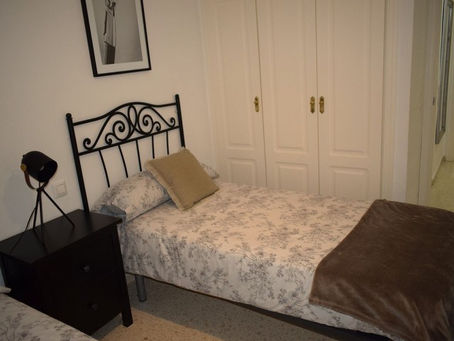 Apartamento con 2 Dormitorios  en Málaga Centro