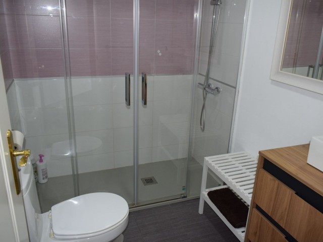 Apartamento con 2 Dormitorios  en Málaga Centro