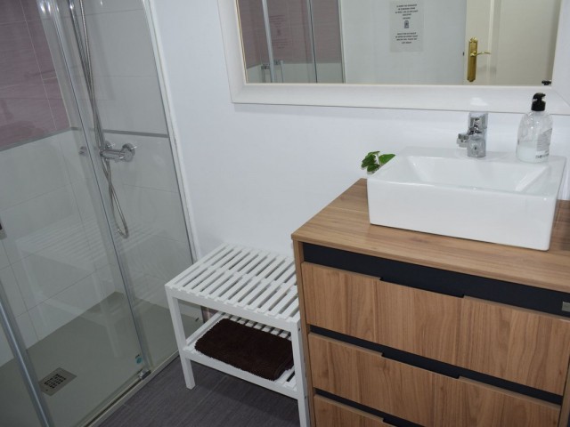 Apartamento con 2 Dormitorios  en Málaga Centro