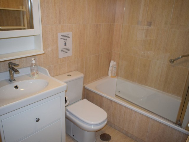 Apartamento con 2 Dormitorios  en Málaga Centro