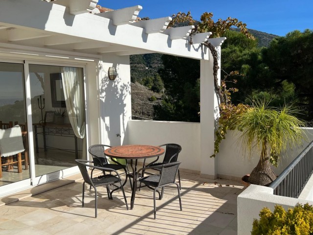 4 Bedrooms Villa in Mijas