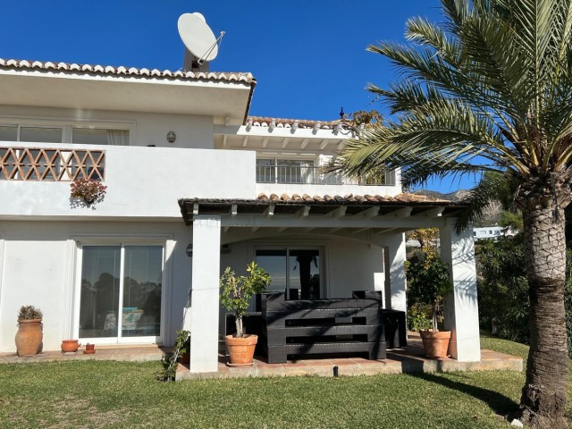 4 Bedrooms Villa in Mijas