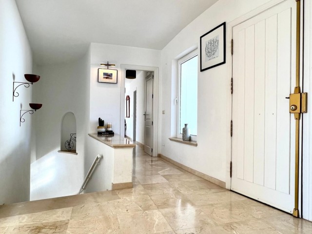 4 Bedrooms Villa in Mijas