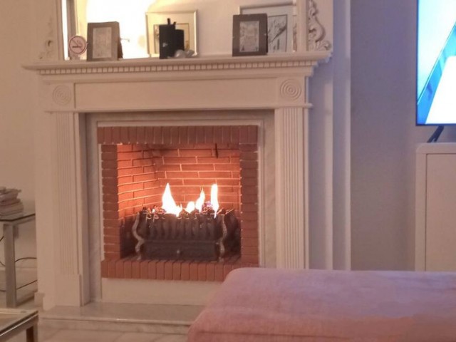 Apartamento con 4 Dormitorios  en Mijas Costa