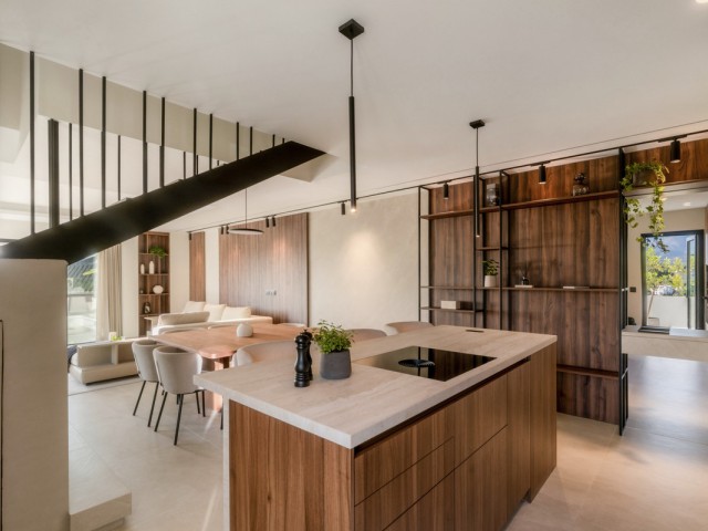 3 Bedrooms Apartment in Nueva Andalucía