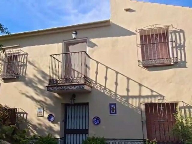 6 Bedrooms Villa in Alhaurín de la Torre